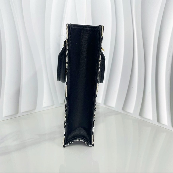 Louis Vuitton Black & White Since 1854 Monogram Canvas Petit Sac Plat Bag - Picture 6 of 12